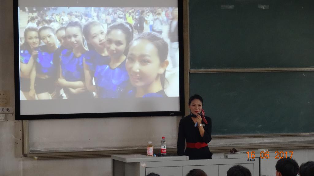 系列活动之礼仪宣讲